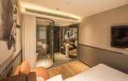 Bedroom 7 ZMAX Hotels Beijing Jiuxianqiao Lido 798