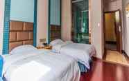 Bedroom 6 GreenTree Inn Tibet Lhasa The Potala Express Hotel