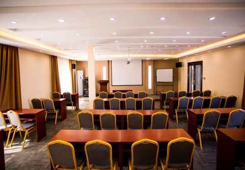 Functional Hall GreenTree Inn Dali Puhai Binhai Road Hotel