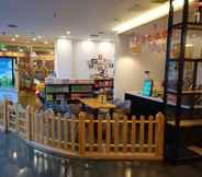 Quầy bar, cafe và phòng lounge 4 7 Days Premium· Zhoushuizi Airport Wal-Mart
