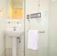 Toilet Kamar 2 7 Days Inn Guiyang Jiaxiu Building Branch