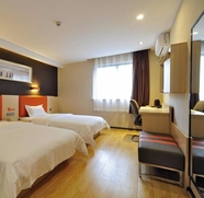 Bedroom 2 7 Days Premium·Guiyang Huaguoyuan Shopping Center