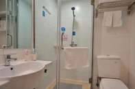 In-room Bathroom Hanting Hotel Shanghai Xiangyang Road