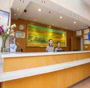 Sảnh chờ 2 7 DAYS INN ZHUHAI GONGBEI IMMIGRATION PORT WALKING