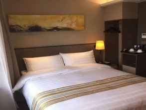 Kamar Tidur 4 HOMEINNPLUS SHANGHAI YUSHAN ROAD YUANSHEN SPORTS C