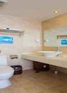 BATHROOM 7 DAYS INN ZHONGSHAN DONGSHENG TOWN GOVERMENT BRAN