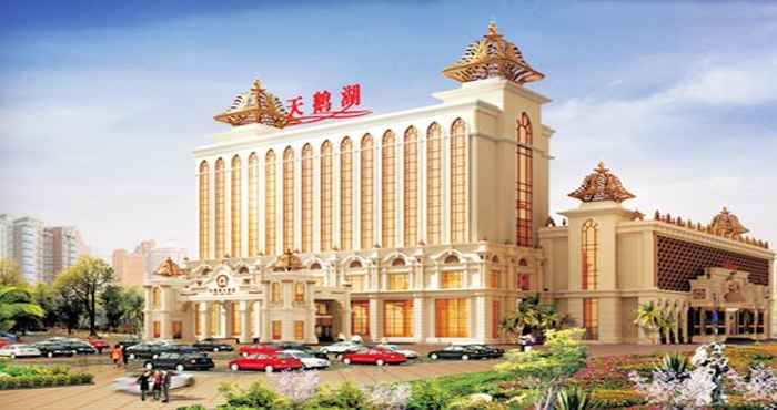 Exterior Swan Lake Recreation Hotel Foshan