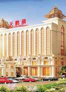 EXTERIOR_BUILDING Swan Lake Recreation Hotel Foshan