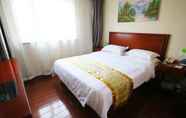 Bedroom 7 Greentree Inn Shanghai Meilan Lake Hutai Road Expr