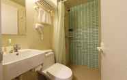 In-room Bathroom 6 Hi Inn Beijing Changping Fuxue Road