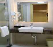 In-room Bathroom 4 Greentree Inn Hefei City Baohe District Garden Ave