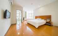 Bedroom 7 Hanting Hotel (ECNU Shanghai)