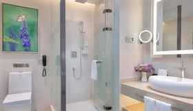 Toilet Kamar 4 LAVANDE HOTELS NANJING KAZIMEN METRO STATION YONGL