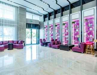 Lobi 2 LAVANDE HOTELS NANCHANG QINGSHANHU WANDA