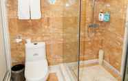 In-room Bathroom 5 GreenTree Alliance Anhui Hefei South Passenger Sta