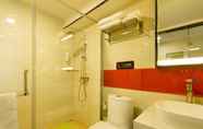 In-room Bathroom 4 7Days Premium Guangzhou Zengcheng Xintang Plaza