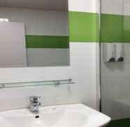 In-room Bathroom 3 7 Days Inn Suzhou Dushu Lake Gaojiaoyuan