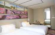 Kamar Tidur 4 LAVANDE HOTEL SHENZHEN YANGTAISHAN BIG WAVE SUBWAY