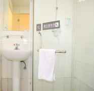 In-room Bathroom 3 7 DAYS INN CHANGZHOU CHUNQIUYANCHENG MINGXIN MIDDL