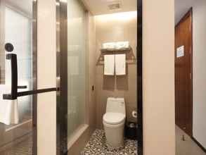 In-room Bathroom 4 Gem Hotel Hefei Sanxiaokou City God Temple Xinhua