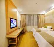 Bedroom 2 Greentree Inn Ningbo Beilun District Meishan Beach