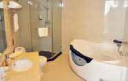 Toilet Kamar 7 Greentree Inn Xuzhou Benteng Avenue Express Hotel