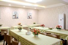 레스토랑 Greentree Alliance Lianyungang Nanchang Road Hotel