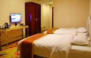 Bedroom 5 yiantaisheng hotel co ltd