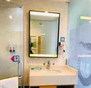 In-room Bathroom 4 PAI HOTELSA CHENGDU XINDU BAOGUANG PLAZA