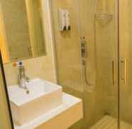 In-room Bathroom 3 GREENTREE INN SHAOXING EAST STATION SHANGYU WANDA 