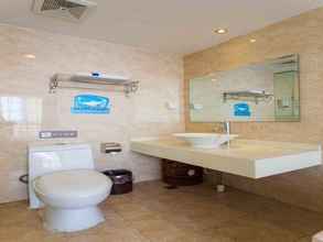 In-room Bathroom 4 7 Days Inn Kunshan Huanqing Road of North City