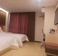 Bedroom 2 7 Days Yupin Lanzhou New District Airport Store Hi
