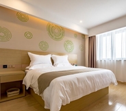 Kamar Tidur 4 Greentree INN Changzhou Zouqu Town Taifu Times SQU