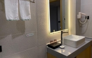 In-room Bathroom 2 Greentree INN Changzhou Zouqu Town Taifu Times SQU