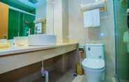In-room Bathroom 4 Greentree Inn Ningbo District Huashan Road And Hua