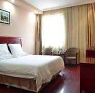 Bedroom 5 GreenTree Inn Suzhou Kunshan Hill Qiandeng Hotel