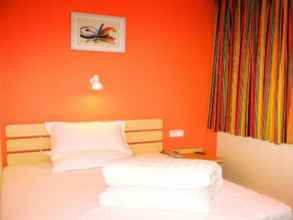 Bedroom 4 7 Days Inn Guiyang Qingzhen Dongmen Bridge Branch