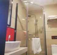 In-room Bathroom 2 7 DAYS PREMIUMA SHIJIAZHUANG GAOCHENG AIRPORT ROAD