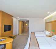 Bedroom 5 Greentree Inn Tongxiang Chongfuzhen World Fur Cent