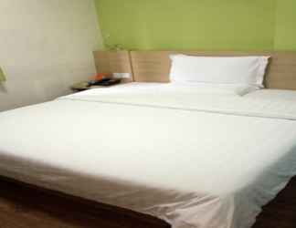 Kamar Tidur 2 7 Days Inn Huaihua Mayang Bin He Road Branch