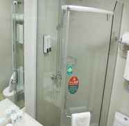 In-room Bathroom 3 SHELL HOTEL NANJING HUNAN ROAD SHIZI BRIDGE PEDEST