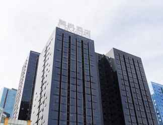 Luar Bangunan 2 Lavande Hotel Luzhou Jiale Century City