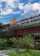 EXTERIOR_BUILDING JAMES JOYCE COFFETELA SHIJIAZHUANG RAILWAY STATION