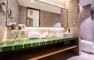 In-room Bathroom 2 YOUSU NINGBO SOUTH CBD BRANCH