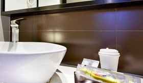 In-room Bathroom 3 7 Days Premium Xian Xiaozhai Subway Station Jinsha