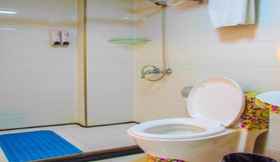 In-room Bathroom 3 7 Days Inn Yinbin Ren Min Park Branch