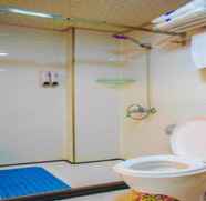 Toilet Kamar 3 7 Days Inn Yinbin Ren Min Park Branch