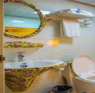 Toilet Kamar 4 7 Days Inn Yinbin Ren Min Park Branch