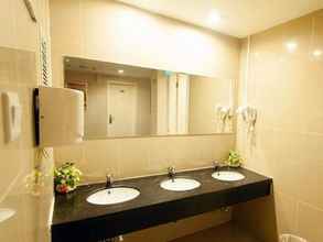 In-room Bathroom 4 Hi Inn Beijing Dongdan