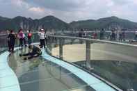 Nearby View and Attractions 7 Days Premiuma Chongqing Yunyang Chengzhongcheng